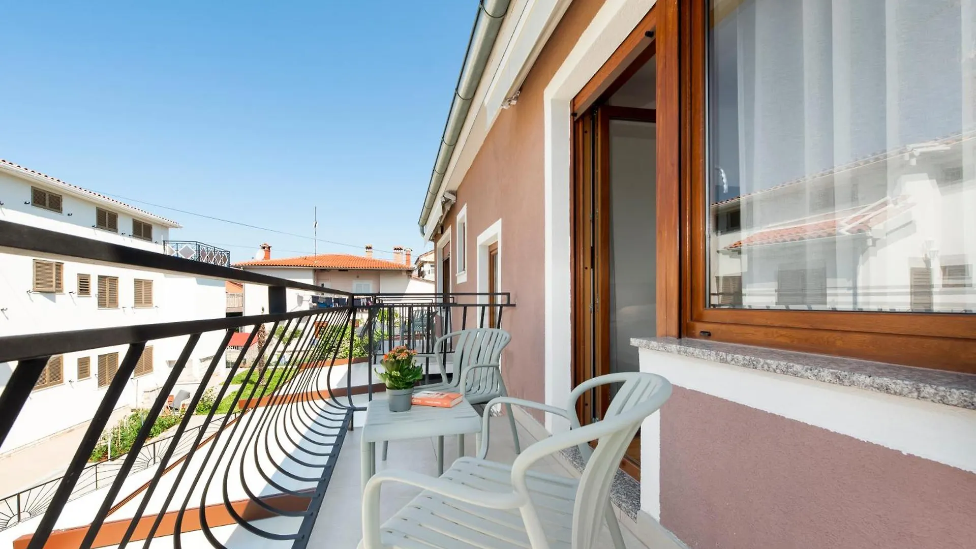 Villa Pomigranai With Swimming Pool Ровинь