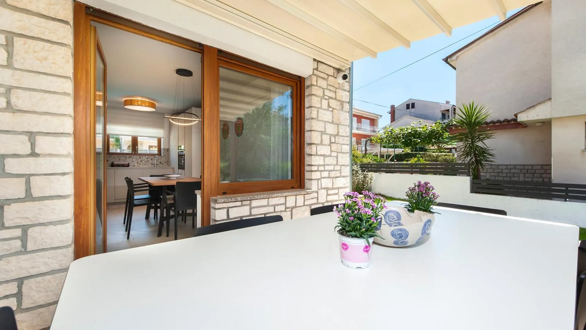 Villa Pomigranai With Swimming Pool Ровинь